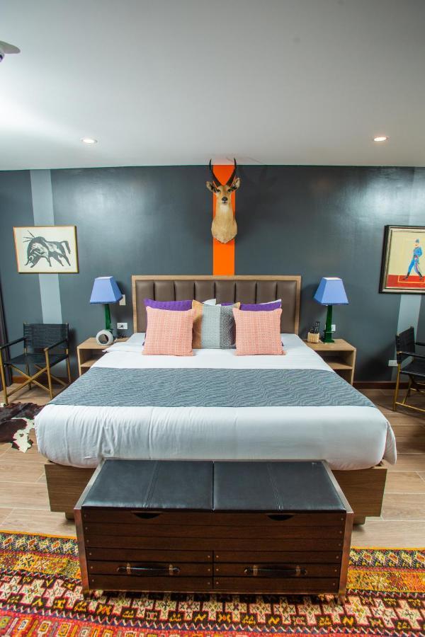 Unwnd Flats Hotel Makati City ภายนอก รูปภาพ